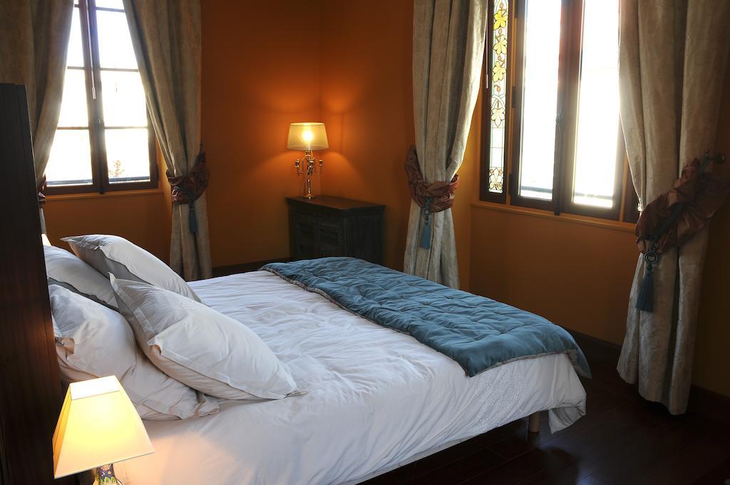 Castel Peyssard Bed & Breakfast Perigueux Ruang foto