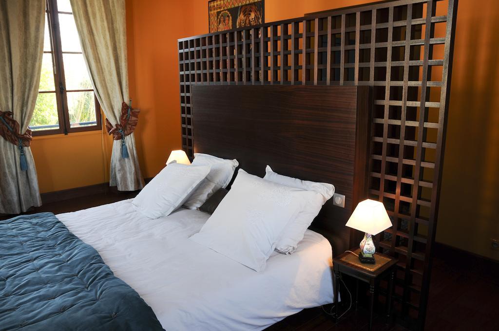 Castel Peyssard Bed & Breakfast Perigueux Ruang foto